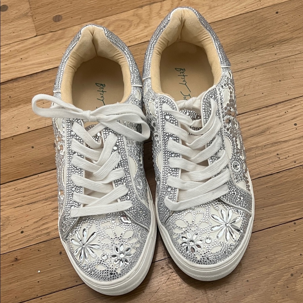 Betsey Johnson Silver and White Floral Sneakers - Picture 7 of 7